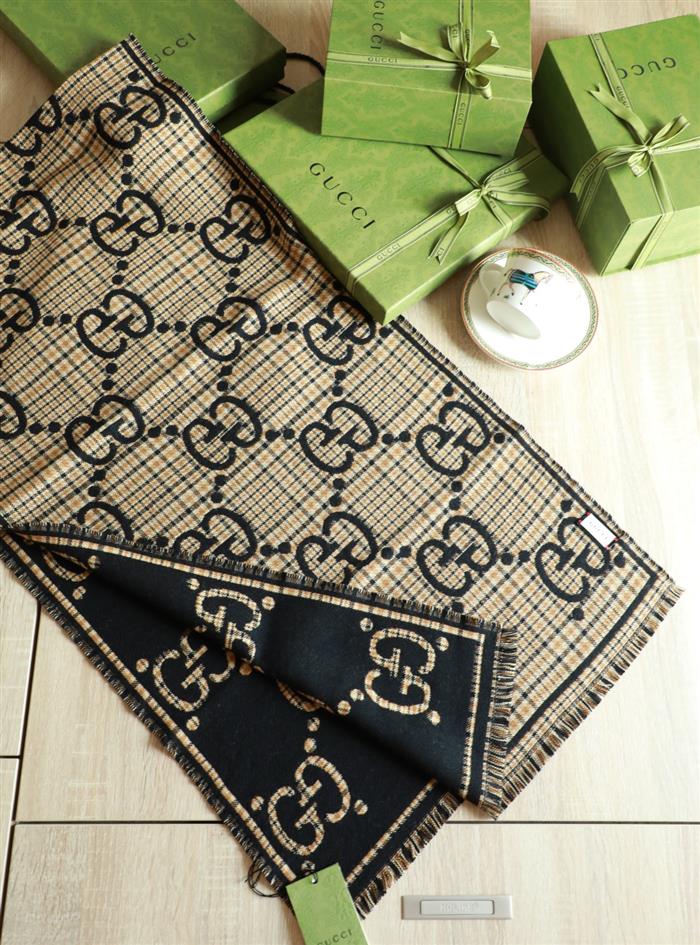 2026116111638632 380